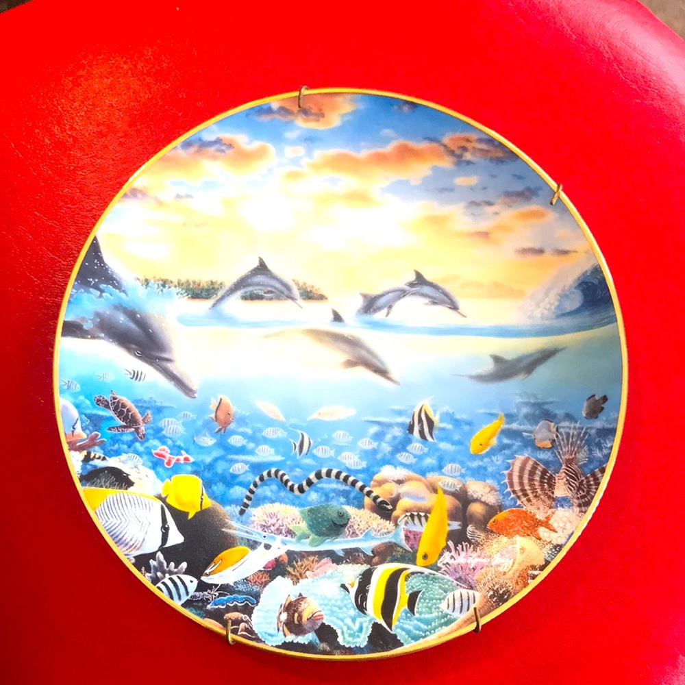 Hamilton Collection Under the Sea collector plate